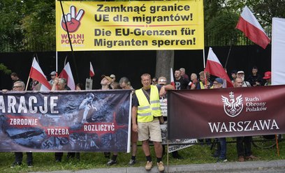Ruch Obrony Granic próbował w wakacje narzucić jednostronną narrację o migracji. Na zdjęciu: protest