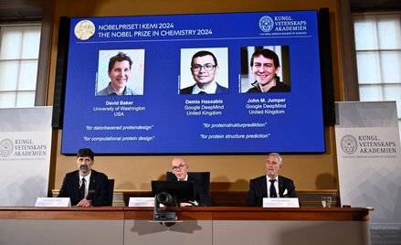 Nagrodę Nobla z chemii w 2024 r. otrzymali David Baker oraz - wspólnie - Demis Hassabis i John M. Ju