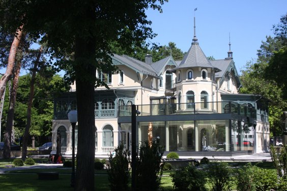 Oddano nową siedzibę prywatnego muzeum Villa la Fleur