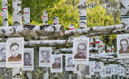 Oficjalne czynniki wyrzucają dziś na śmietnik nie tylko kontrowersyjnego Józefa Kurasia „Ognia”. Poc