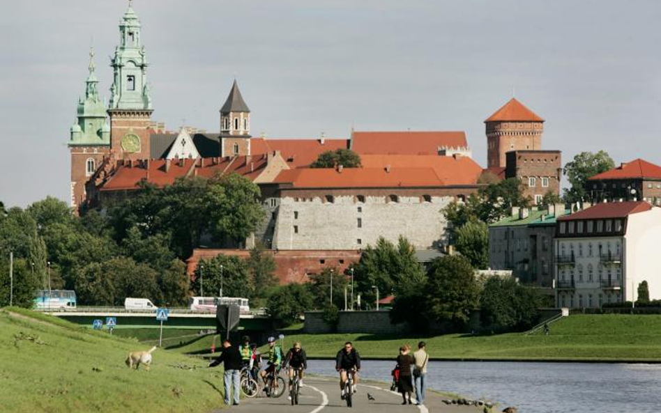 W Krakowie w czasie majówki można nie tylko zwiedzać zabytki ale i obejrzeć dobre filmy