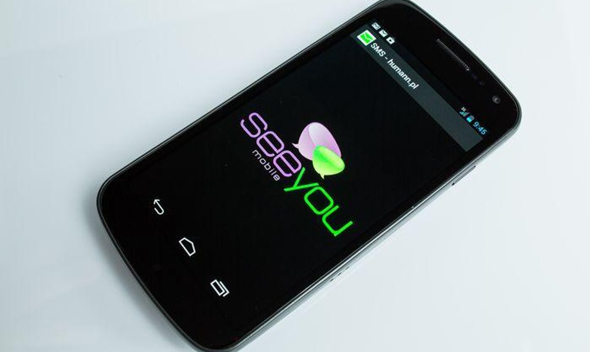 Polski smartfon dla niedowidzących - rp.pl