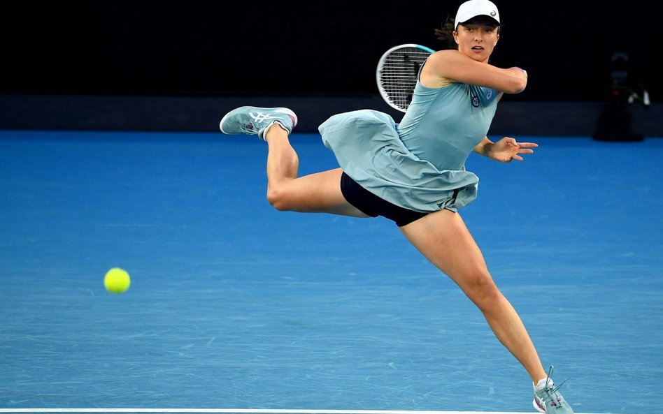 Turniej Adelaide International: Świątek gra dalej