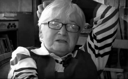 Pisarka, autorka książek dla dzieci i młodzieży, dramatopisarka. Miała 100 lat. (16 lutego 1919 - 8 