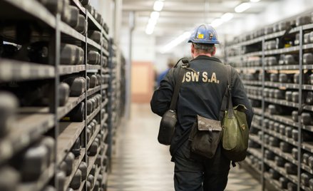 Od sierpnia górnicy przechodzący na urlopy górnicze nie obciążają listy płac JSW.