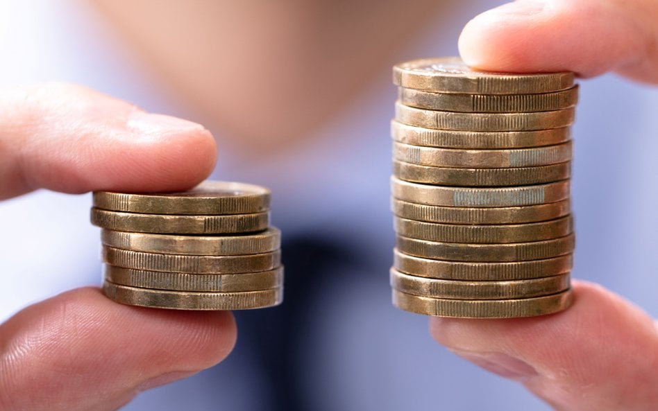 Pracownicy już mogą żądać informacji o płacach w firmie, choć Polska nie zaimplementowała jeszcze un