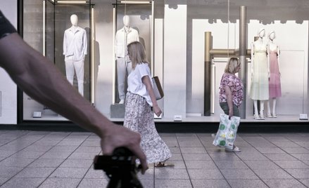 Nowe marki, nowe sklepy. Giganci najwyraźniej nie boją się kryzysu