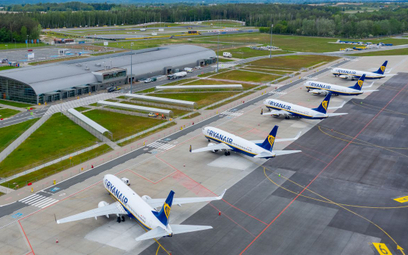 Lotnisko jest stałą bazą dla siedmiu samolotów Ryanaira