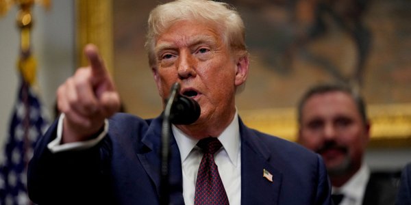 Donald Trump zaostrza wojnę celną z Kanadą. Biały Dom podał powody