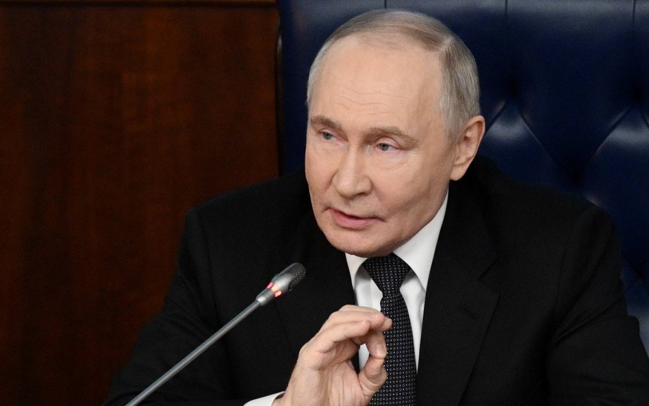 Władimir Putin, były agent KGB, który stał się demonstracyjnie wyznawcą prawosławia, doprowadził do 