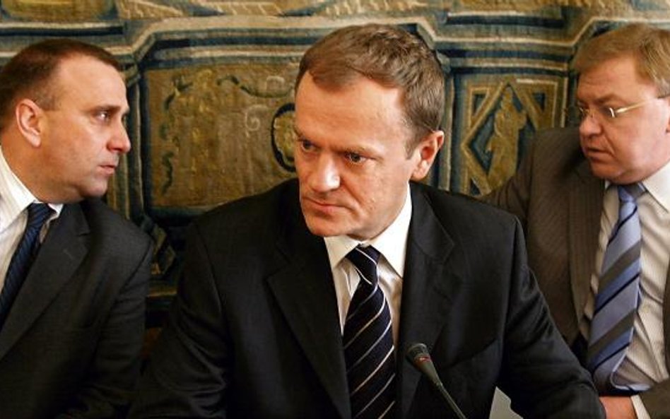 Gdy liderzy PO rządzą krajem, partia musi poczekać