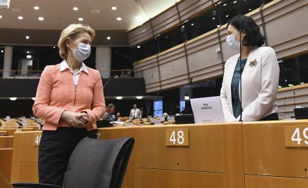 Strategii by nie było, gdyby nie osobiste zaangażowanie przewodniczącej KE Ursuli von der Leyen (z l