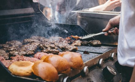 USA: Restauracja zamknięta po tym, jak pracownicy wrzucili szczura na grilla