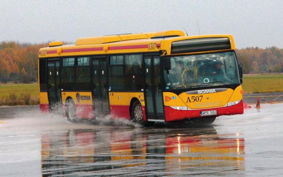 W autobusach może być bezpieczniej