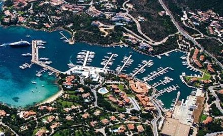 Aż 47 procent najemców luksusowych willi w Porto Cervo na Sardynii w zeznaniach podatkowych deklaruj