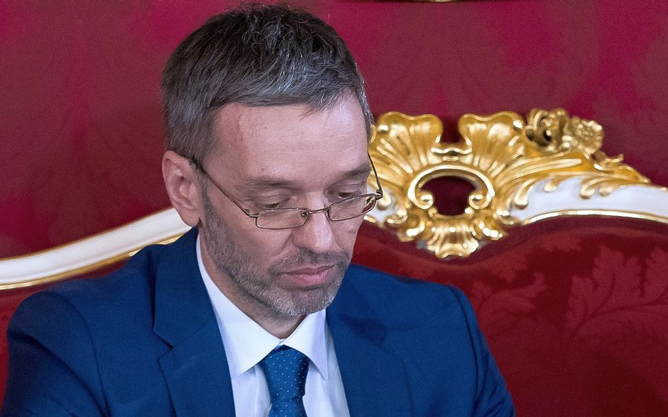 Austria: Minister chce "koncentrować" uchodźców