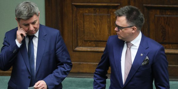 Szymon Hołownia o sytuacji w klubie Polski 2050. Porównanie do PiS