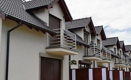 Domy: nowe budynki jednorodzinne