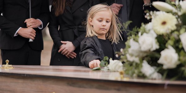 ZUS „ściga” wnuczki za zaległości dziadków. WSA zwraca sprawę do poprawki