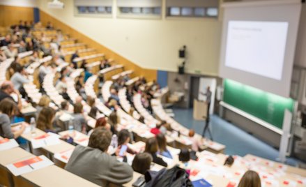 Polskie szkoły wyższe reagują na potrzeby rynku pracy