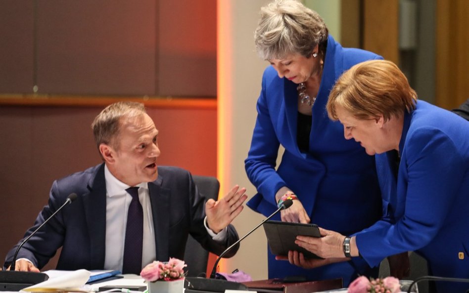 Unia debatuje nad brexitem. W maju czy w grudniu?