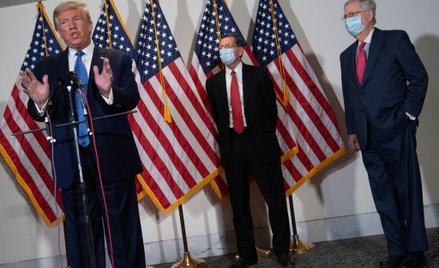 Oxford Economics: Gospodarka pogrąży Trumpa?