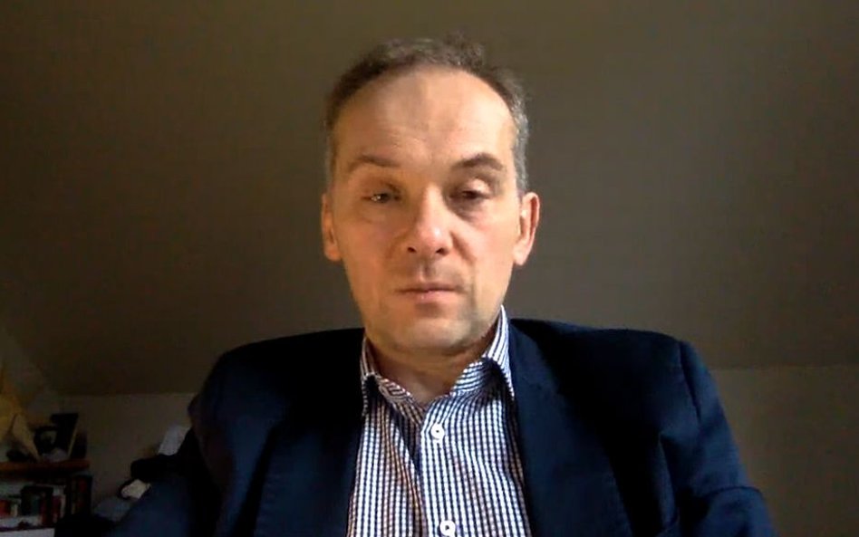 Dr Szułdrzyński: Sprowadzenie Polaków z Wysp było błędem
