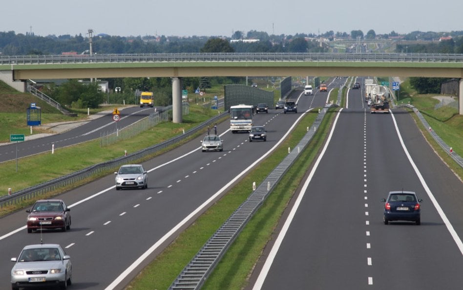 Ciągniki nie ciągną sprzedaży