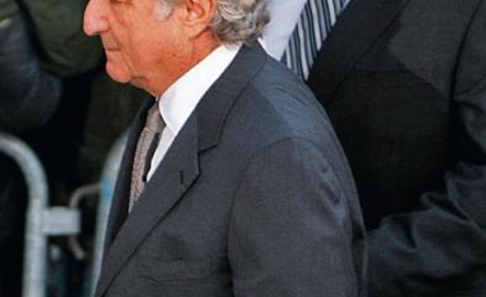 Madoff oskarżony jest o zdefraudowanie 50 mld dol.
