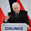 Prezes PiS Jarosław Kaczyński podczas spotkania ze zwolennikami ugrupowania w Chojnickim Centrum Kul