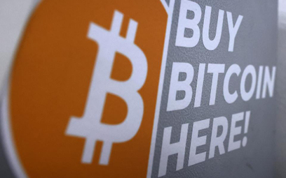 Bitcoin wraca w stronę 60 tys. dolarów