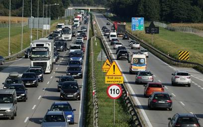 Zakorkowana autostrada A4 pod Wrocławiem. Rząd chciałby poszerzyć ją od Krzyżowej do Tarnowa – w sum