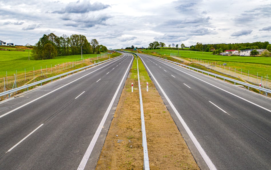 W ogłoszonym właśnie przetargu na budowę fragmentu autostrady A2 ma wykluczyć firmy spoza UE