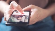 Fałszywy profil w aplikacji randkowej może być początkiem groźnego szantażu. Ekspert ostrzega przed 