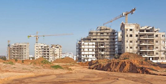 Deweloperzy ograniczają inwestycje. To odpowiedź na spadek sprzedaży mieszkań