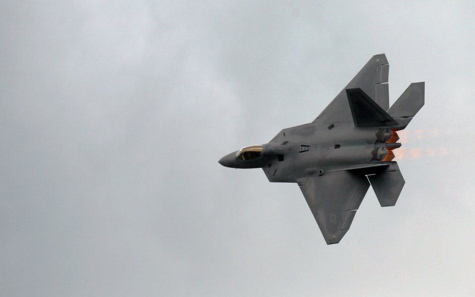 Amerykański myśliwiec najnowszej generacji F22 Raptor