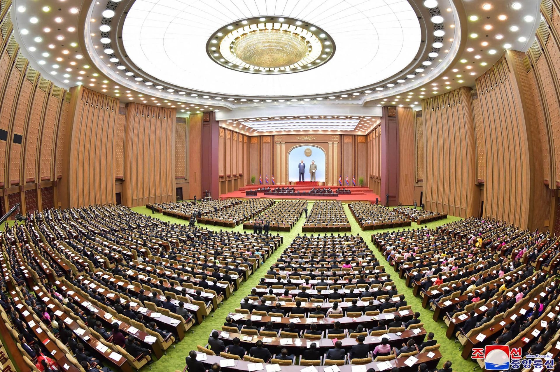 Parlament Zebrał Się, By Zmienić Koreę Płn. W "baśniową, Socjalistyczną ...