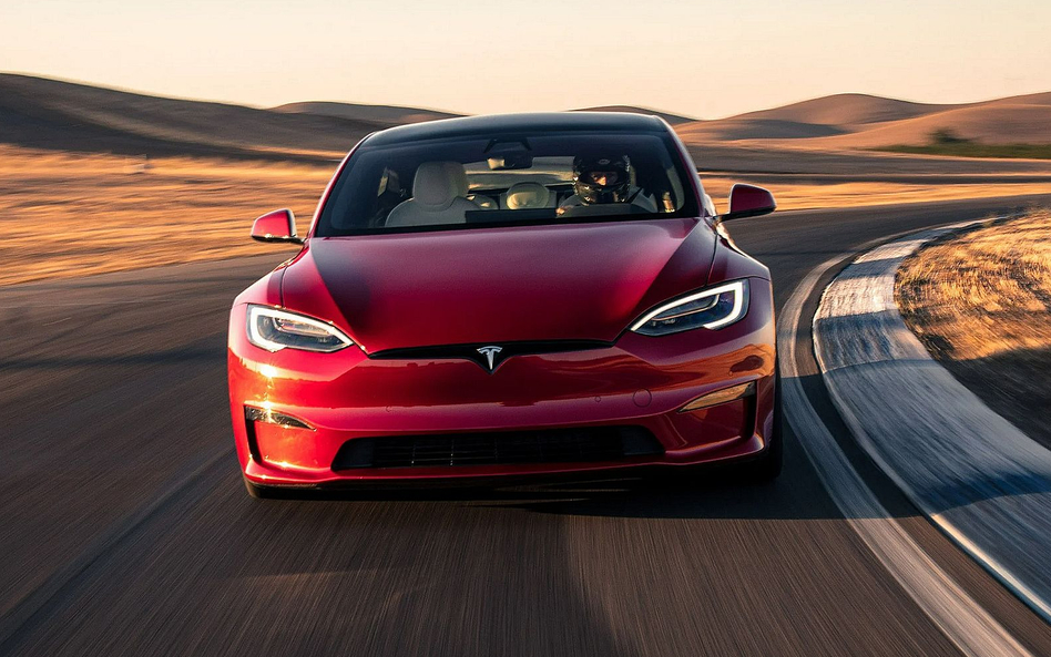 Tesla wystartuje na europejskim rynku z własną ofertą ubezpieczenia