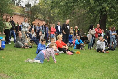 Program sceniczny rozpocznie się o godz. 16:00