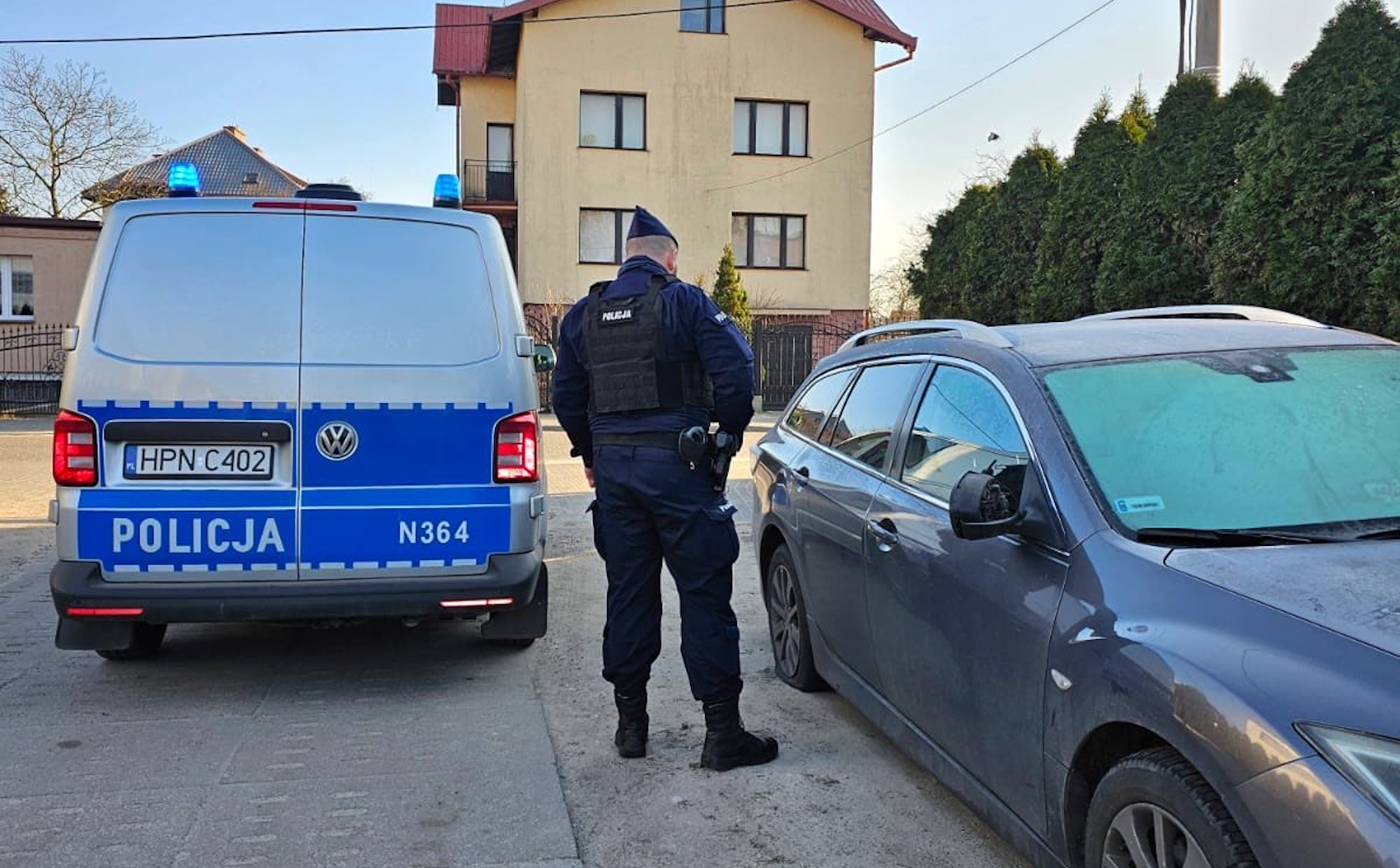 Sedmnáctiletý poškodil asi 40 aut. „Byl jasně stimulován“