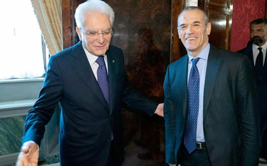 Prezydent Sergio Mattarella chciałby, aby premierem rządu technokratów został Carlo Cottarelli (z pr