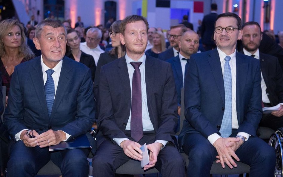 Grupa Wyszehradzka blokuje Timmermansa. Kolejny szczyt 15 lipca?