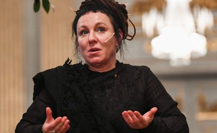 Olga Tokarczuk ma zostać zaproszona przez premiera