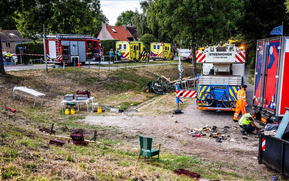 Służby ratunkowe na miejscu zdarzenia