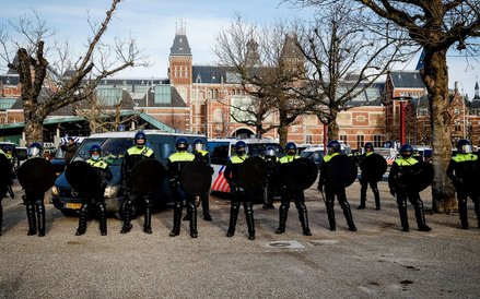 Policja w Amsterdamie rozpędziła demonstrację
