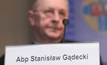 Krzyżak: Rozmowy z ofiarami pedofilii złem koniecznym?