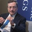 To program ratunkowy prezesa EBC Mario Draghiego dla strefy euro zaprowadził jego instytucję przed s
