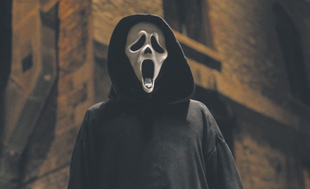W szóstej odsłonie „Krzyku” morderczy Ghostface grasuje w Nowym Jorku, a nie jak dotychczas w małym 