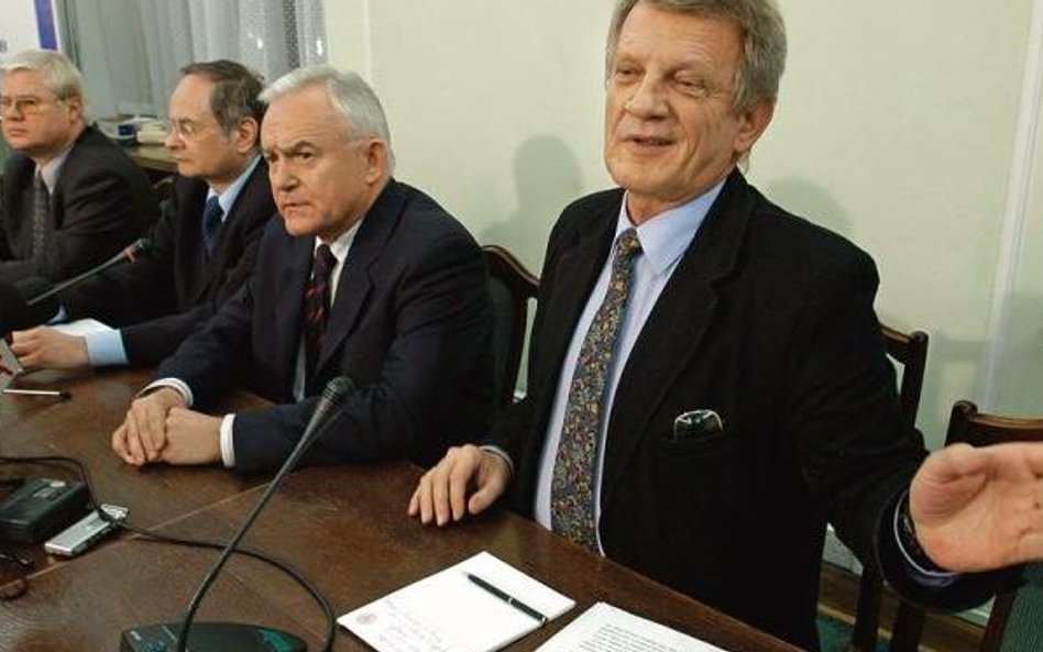 „Byłem rzecznikiem w okresie schyłkowym”. Bronisław Cieślak debiutuje w nowej roli po przegłosowaniu