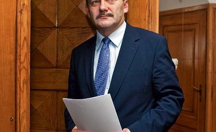 Minister nie powinien kierować prokuraturą